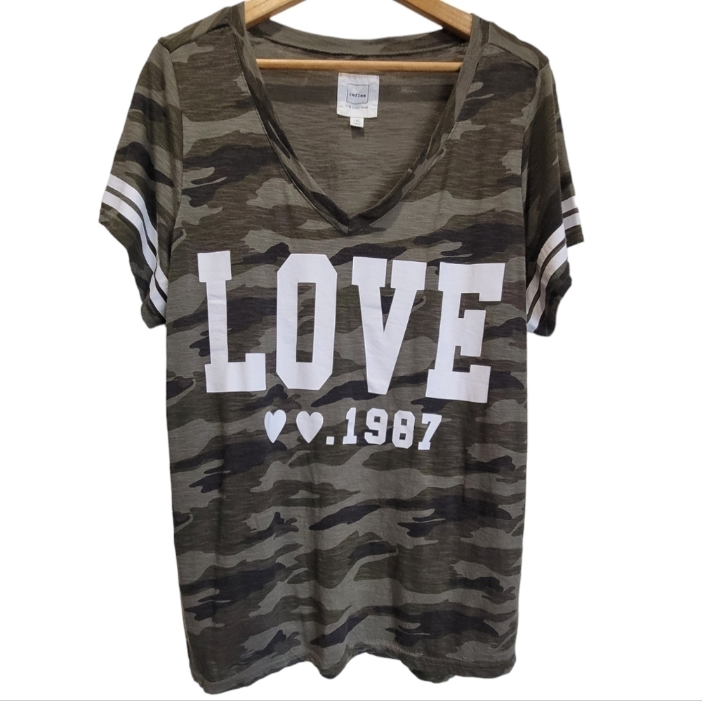1XL Cotton Blend Camo Military Print Statement T-Shirt "Love" Americana